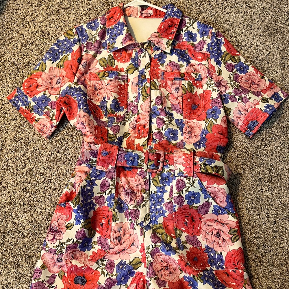 Flowers Romper front buttons with belt